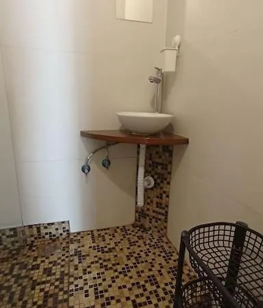 Private Small Studio In Costa De Caparica Exterior photo