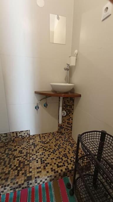 Private Small In Apartment Costa da Caparica